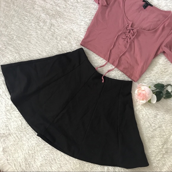 Kimchi Blue Dresses & Skirts - Urban Outfitters Black Skater Skirt